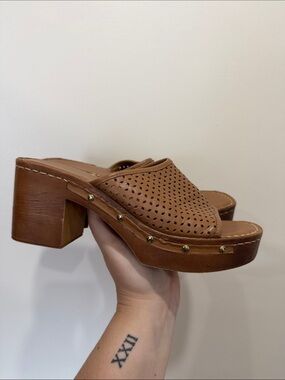 Women’s Tan Perforated Leather Block Heel Mule - Slip-On Clog